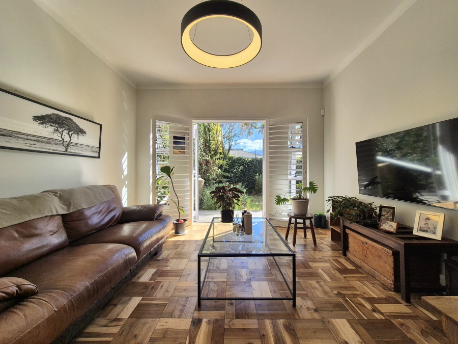 2 Bedroom Property for Sale in Claremont Western Cape